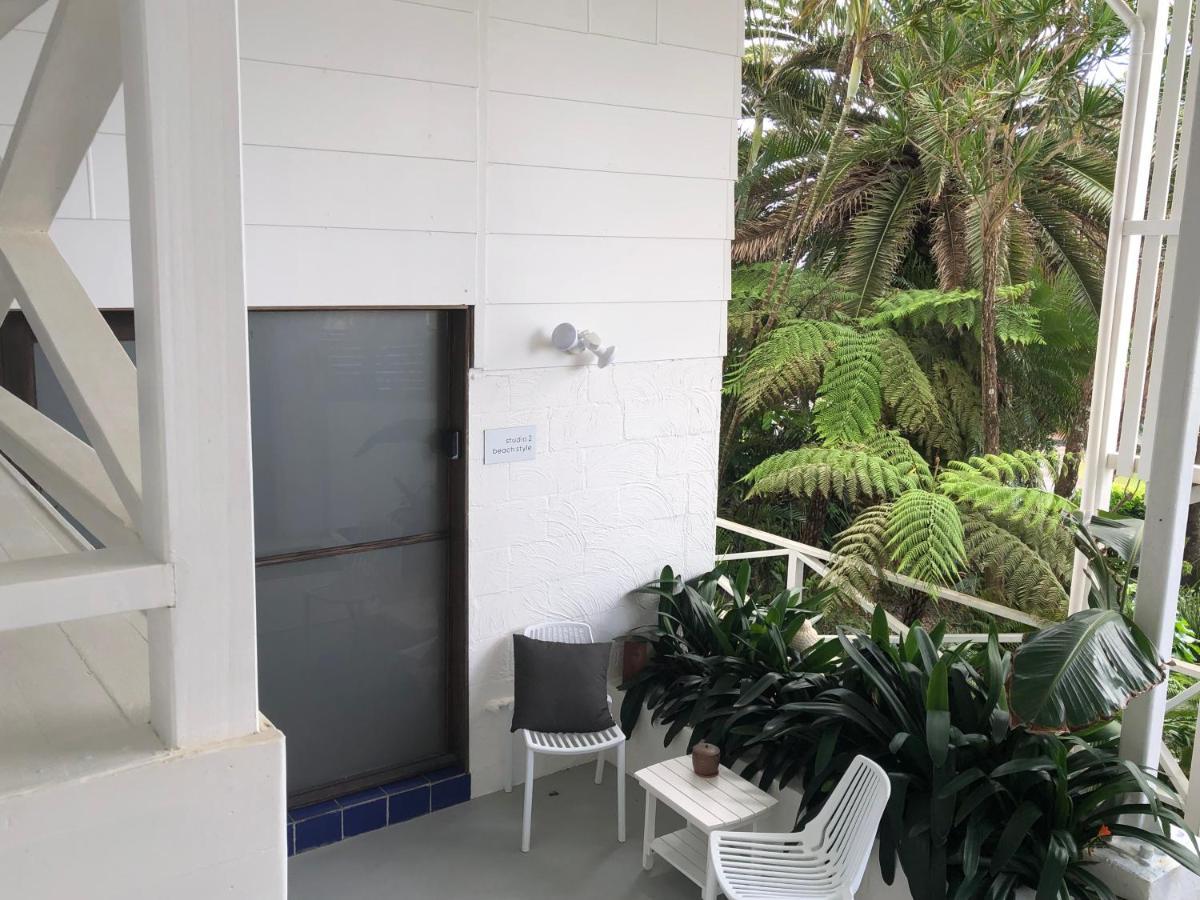Shorebreak Studio Apartments 蓝宝石海滩 外观 照片