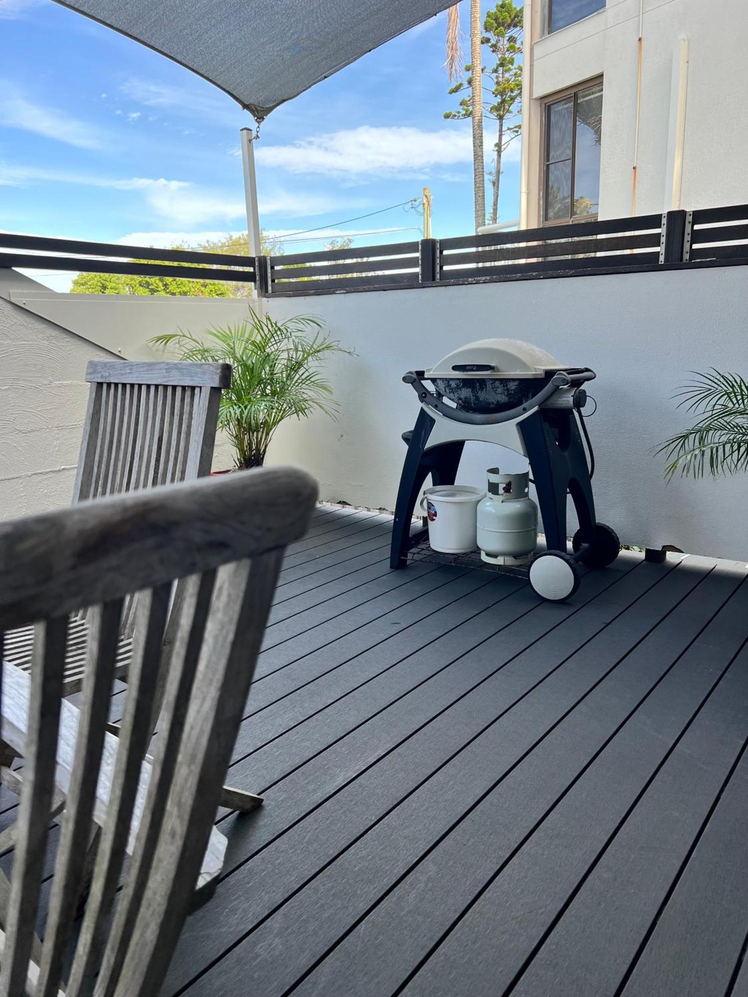 Shorebreak Studio Apartments 蓝宝石海滩 外观 照片